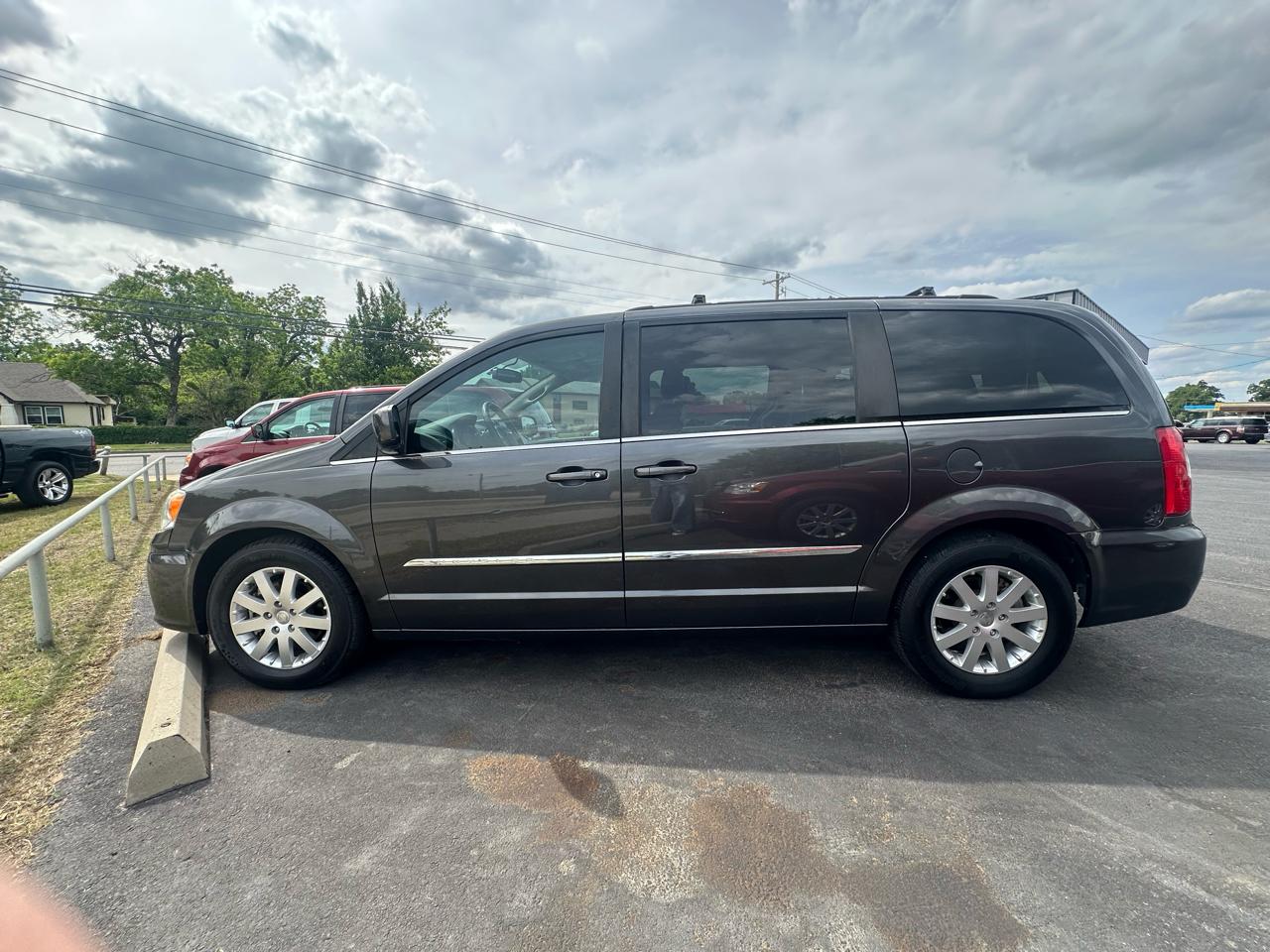 chrysler town & country 2015 2C4RC1BG5FR595649 image chrysler town & country 2015 2C4RC1BG5FR595649 image